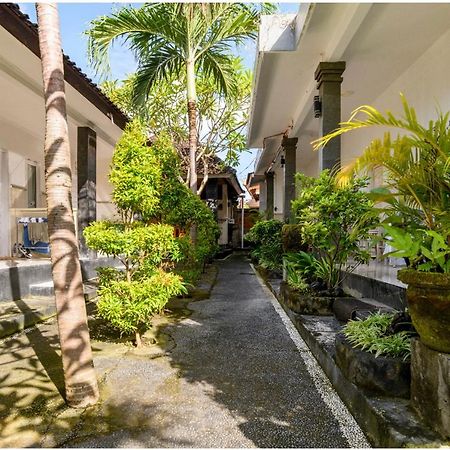 Pondok Chesia Homestay Canggu Exteriör bild