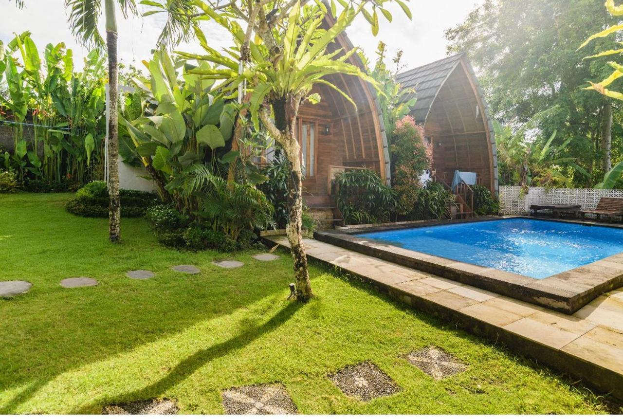 Pondok Chesia Homestay Canggu Exteriör bild